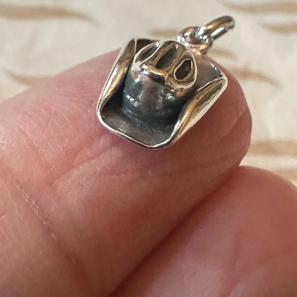 RETIRED James Avery Cowboy Hat Charm Sterling Silver Cut Loop. ❤️ - Picture 7 of 9